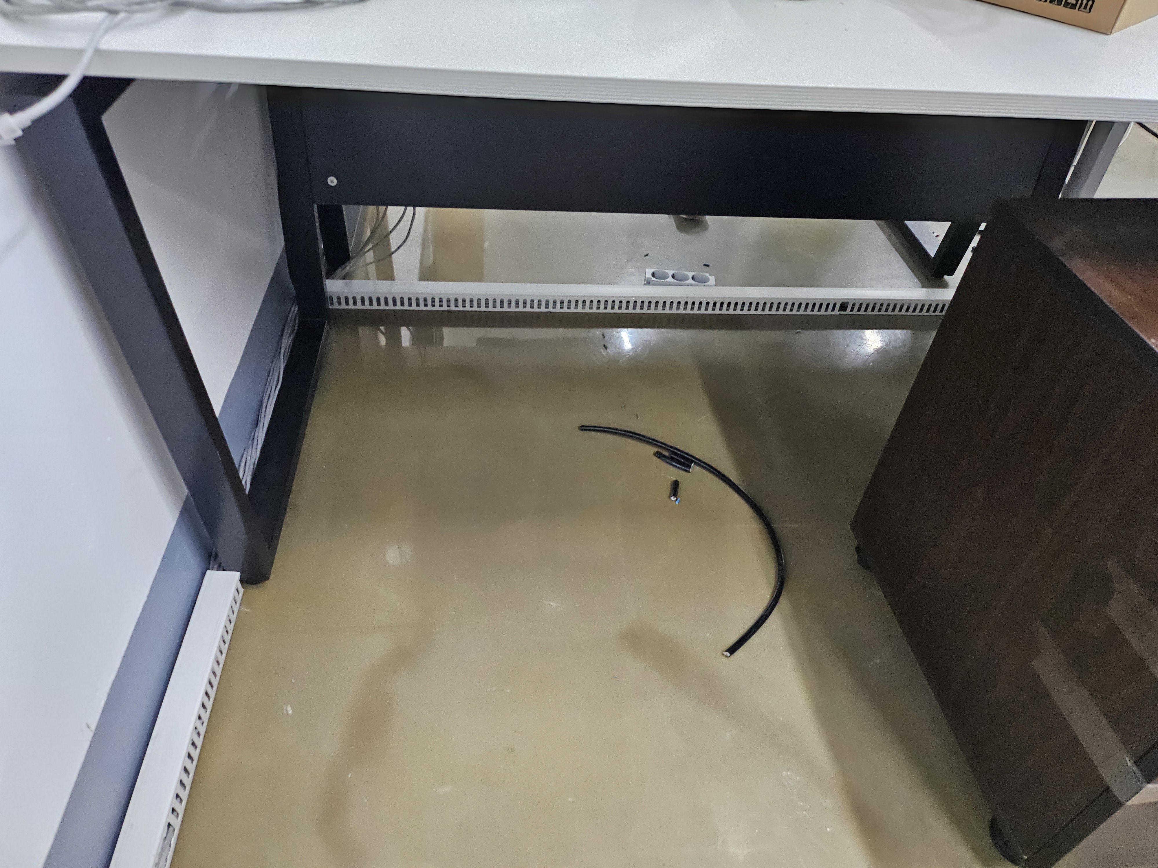 마포구 새 사무실 인터넷 깔끔하게 정리됐습니다